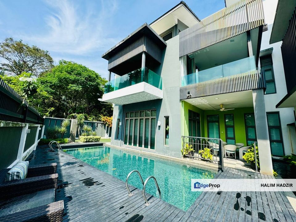 2 Storey Bungalow End Lot with Private Pool, Glenmarie Gardens, Shah Alam, Selangor, Glenmarie