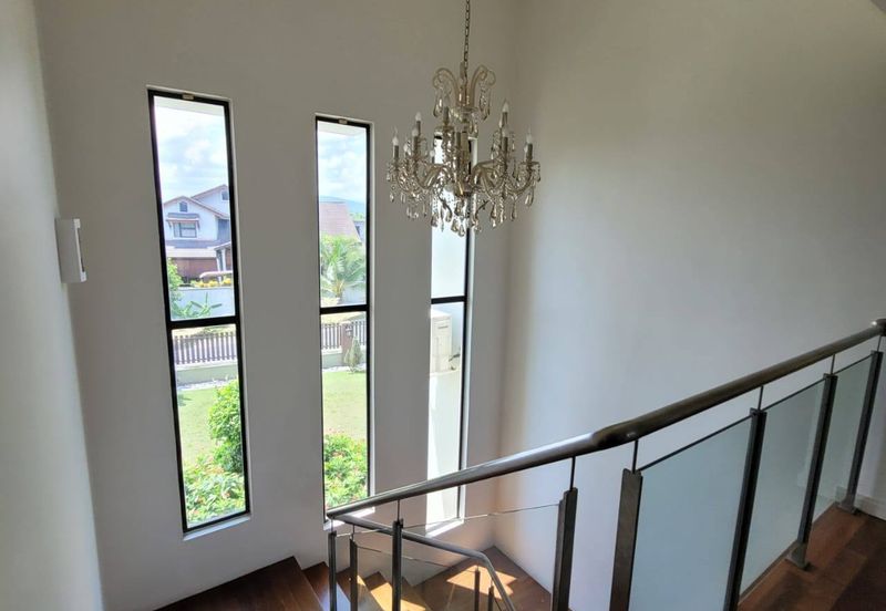 2storey corner lot bungalow with huge land in Laman Permai, Subang Bestari