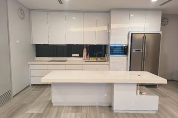 Pinetree, Puteri Harbour