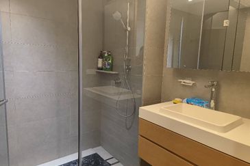 Pinetree, Puteri Harbour