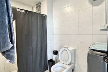 Dedaun Hijau (Greenfield Regency)