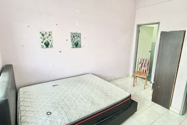 Indah Court Apartment