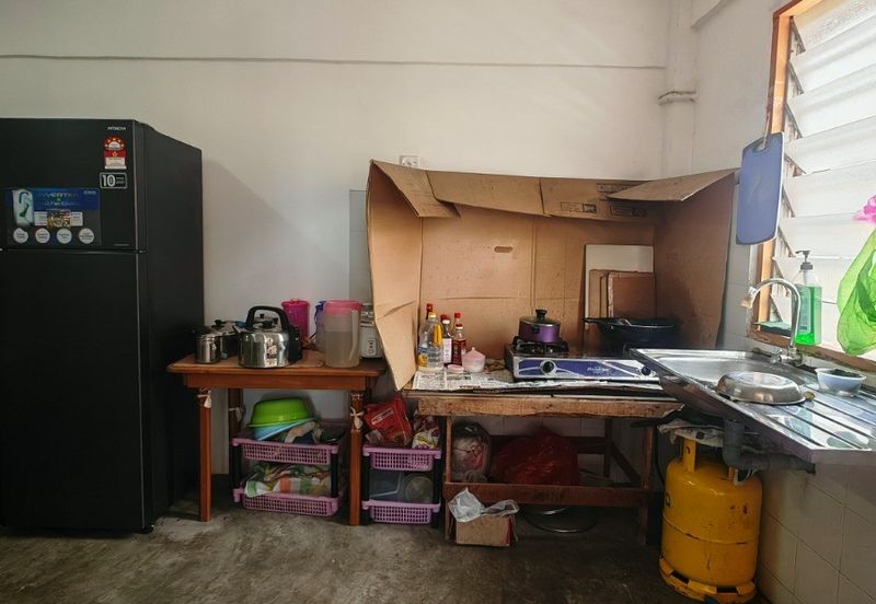 Flat Taman Plentong Utama