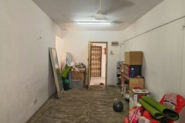 Flat Taman Plentong Utama