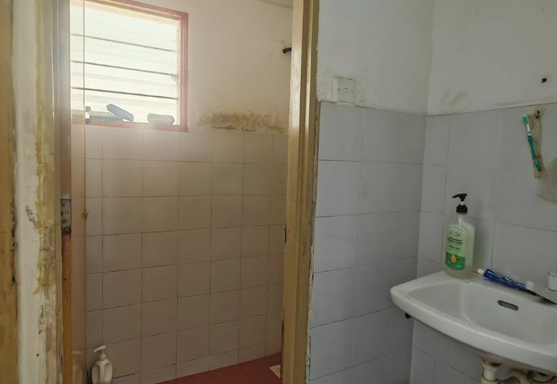 Flat Taman Plentong Utama