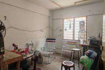 Flat Taman Plentong Utama