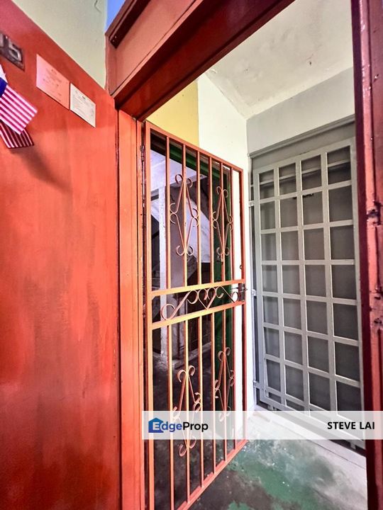 Megah Ria/ Medium Cost Flat/ For Sale, Johor, Masai