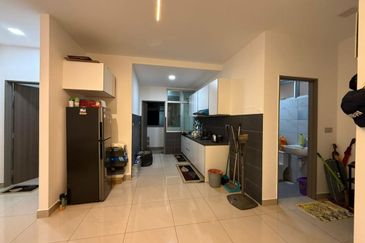 SKS Habitat Apartment, Larkin