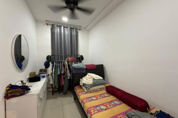 SKS Habitat Apartment, Larkin