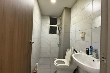 SKS Habitat Apartment, Larkin