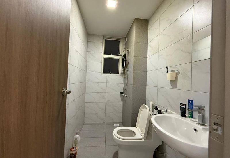 SKS Habitat Apartment, Larkin