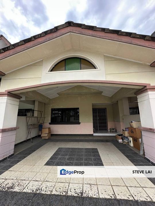 Taman Perling/ 2 Storey House/ For Sale, Johor, Johor Bahru