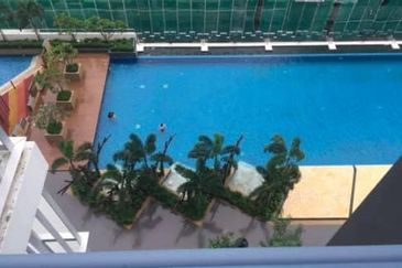 Meridin Bayvue Apartment