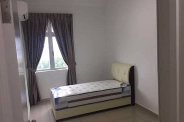 Meridin Bayvue Apartment