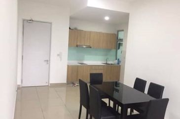 Meridin Bayvue Apartment