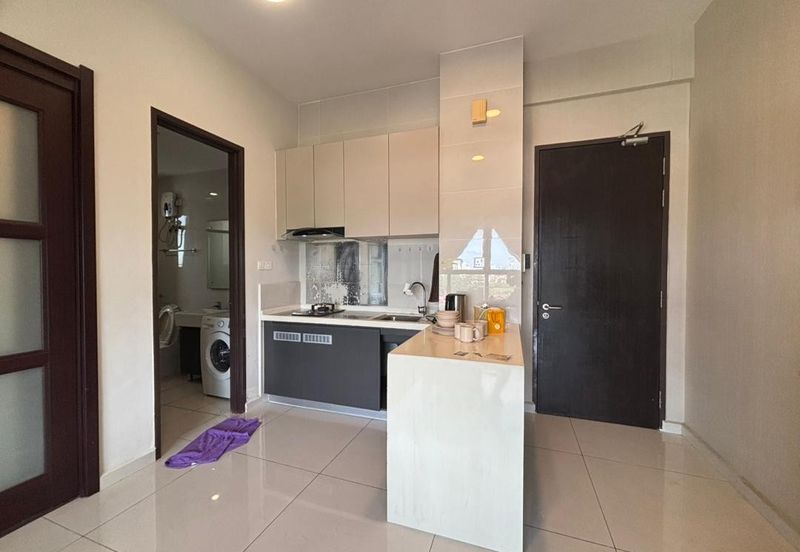 Baypoint @ Country Garden Danga Bay