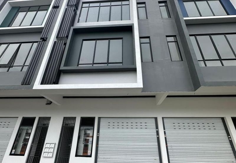 Crest @ Austin Emerald 2