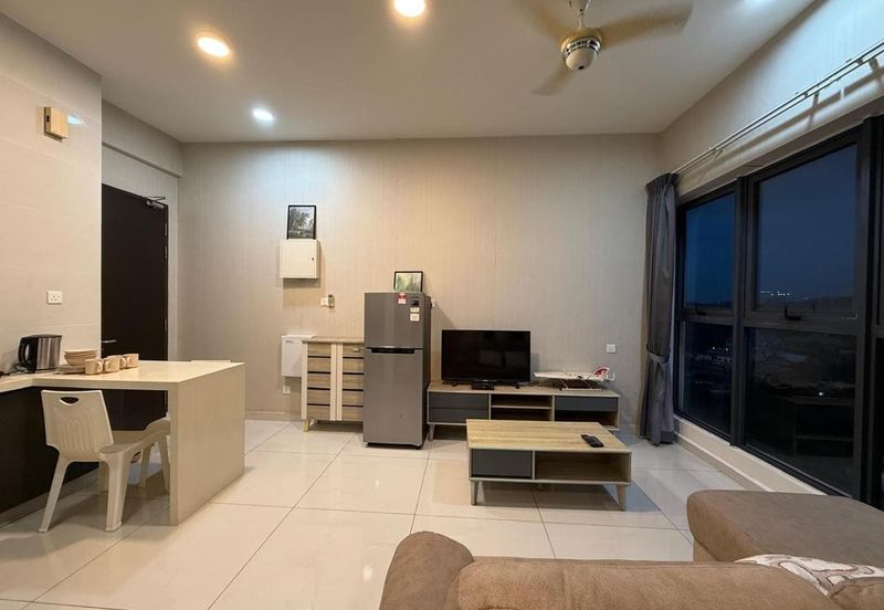 Baypoint @ Country Garden Danga Bay