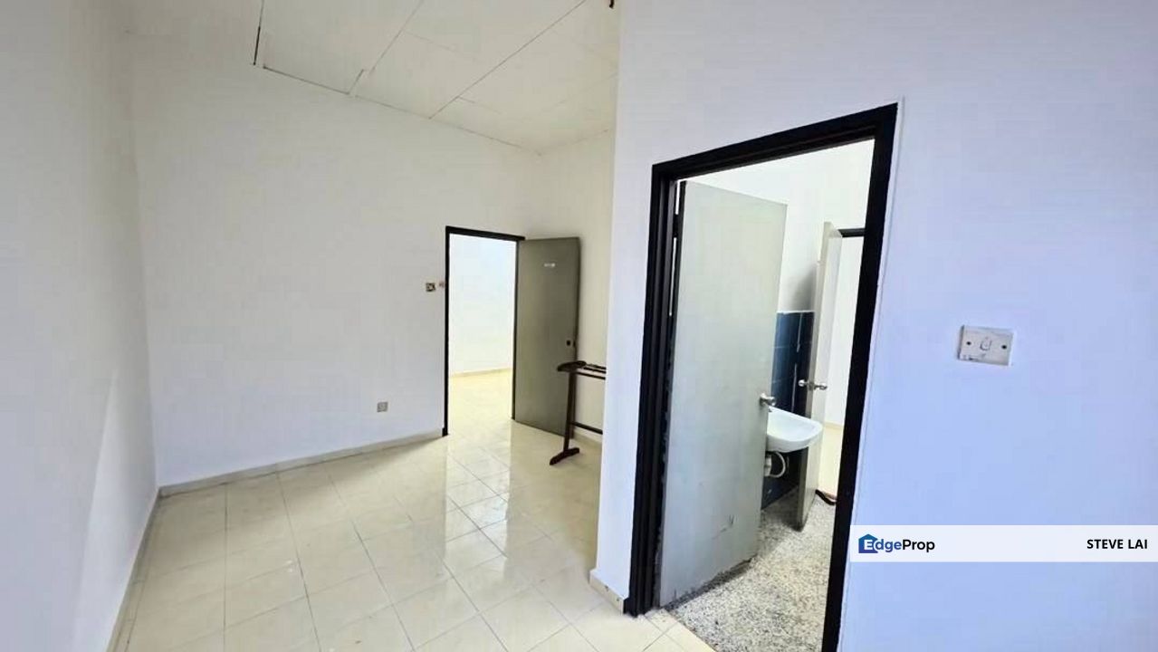 Nusa Indah/ 2 Storey Endlot House/ For Sale, Johor, Nusajaya