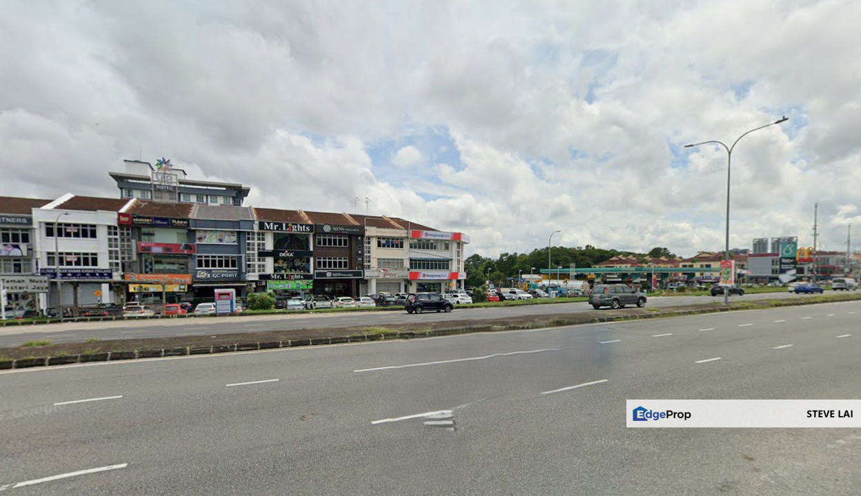 Nusa Bestari/ Jalan Jati 1/ Shop For Sale, Johor, Nusajaya
