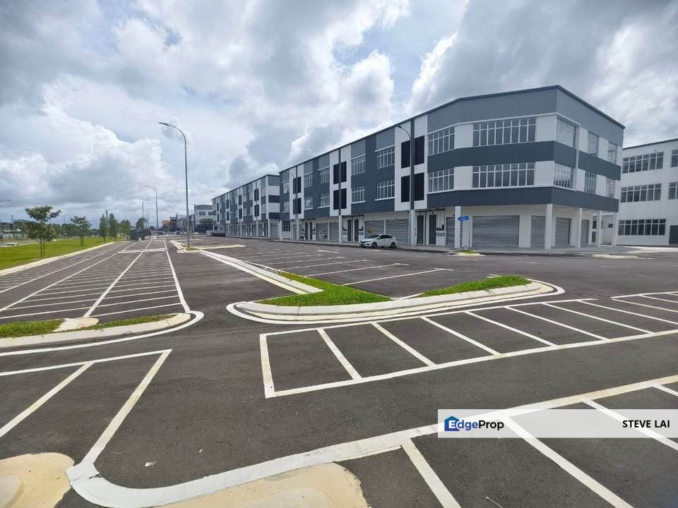 Vervocity/ End Lot Shop/ For Rent, Johor, Kulai