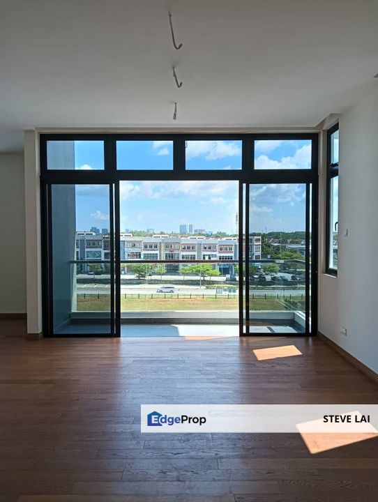 Nusa Sentral/ Semi D House/ For Sale, Johor, 