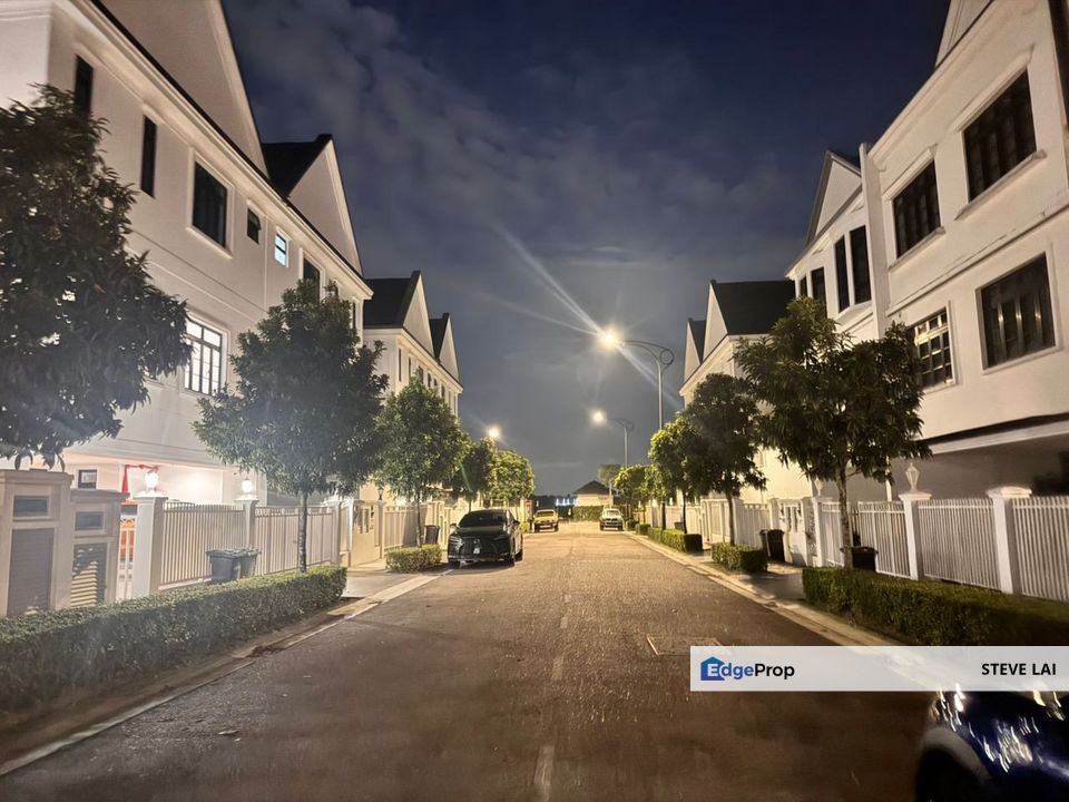 Eco Botanic/ 3 Storey Semi D House/ For Sale, Johor, Nusajaya