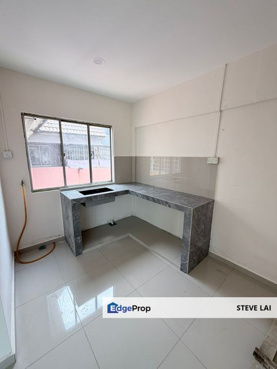 Taman Rinting/ Flat/ For Sale, Johor, Masai