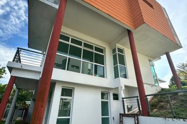 Horizon Hills/ Bungalow House/ For Sale