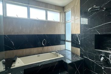 Horizon Hills/ Bungalow House/ For Sale