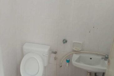 Jalan Putra Prima 4/10