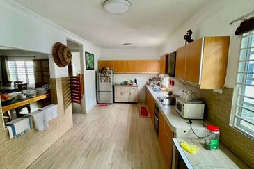 Jalan Puchong Utama 12/3