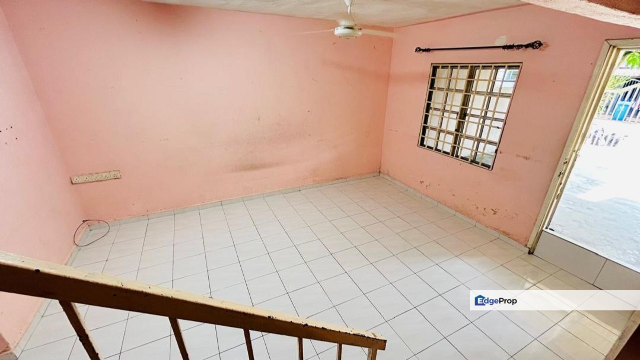 Taman Sri Muda SEKSYEN 25 2STY BASIC UNIT GOOD FOR RENT NOW , Selangor, Shah Alam