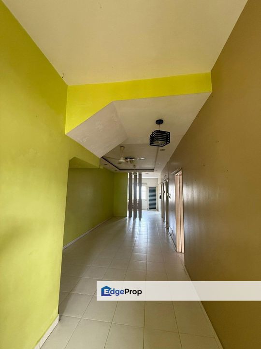 The Lake Residence , PUCHONG GROUND FLOOR UNIT GOOD BASIC COME VIEW IT, Selangor, Puchong