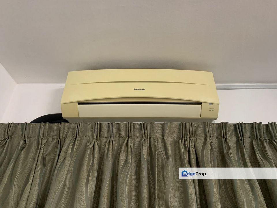 Sri Anggerik 1 PARTLY FURNISHED GOOD UNIT LOWER FLOOR LV1 , Selangor, Puchong