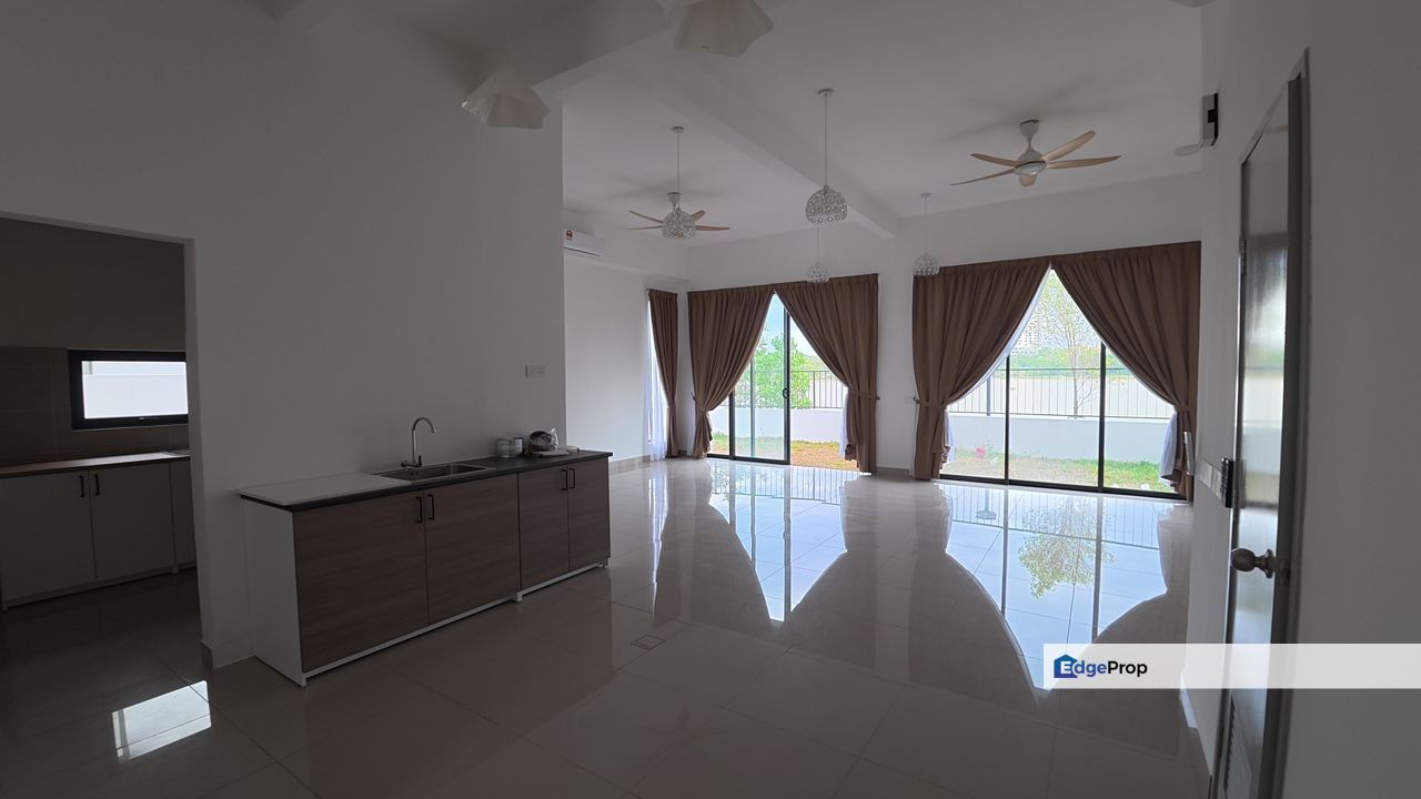 SEJATI LAKESIDE 2, CYBERJAYA SEMI D , Selangor, Cyberjaya