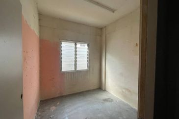 Puchong Utama Court 2