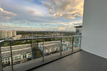 TT3 SOHO Apartment & Commercial