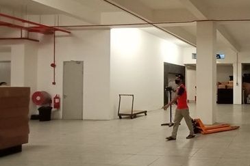 WAREHOUSE 6 STY BANDAR TUN RAZAK , BANDAR TUN RAZA