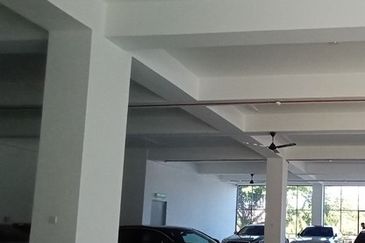 WAREHOUSE 6 STY BANDAR TUN RAZAK , BANDAR TUN RAZA