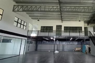 WAREHOUSE 6 STY BANDAR TUN RAZAK , BANDAR TUN RAZA