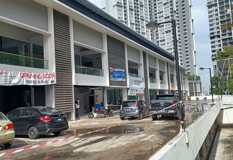 HEXA, Salak Park, Desa Petaling, Kuchai Lama, Sri Petaling, Serdang, Seri Kembangan, Desa Petaling 2 Storey Shop for Rent 2 Storey Shop @ Desa Petalin