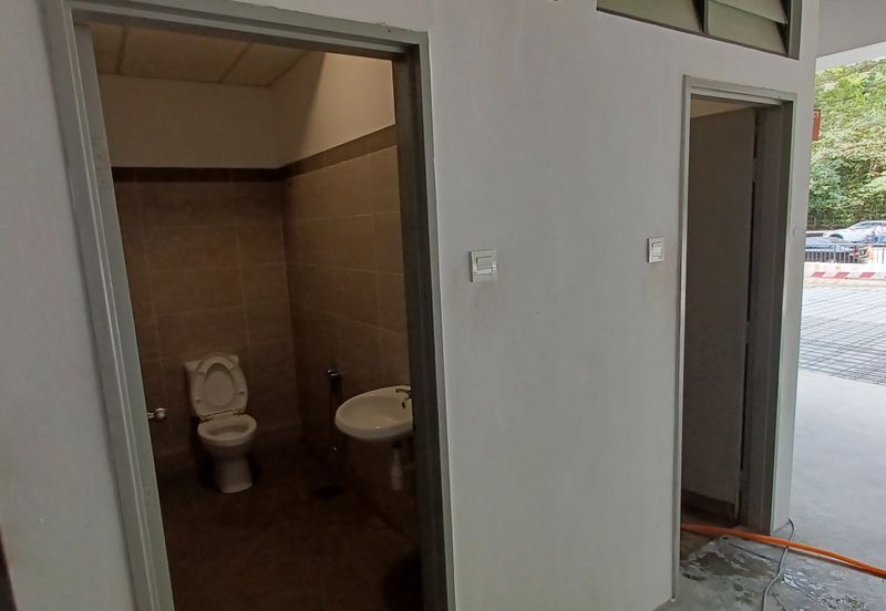 HEXA, Salak Park, Desa Petaling, Kuchai Lama, Sri Petaling, Serdang, Seri Kembangan, Desa Petaling 2 Storey Shop for Rent 2 Storey Shop @ Desa Petalin