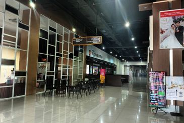 Mines Waterfront Business Park