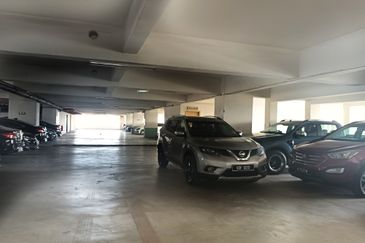 Mines Waterfront Business Park