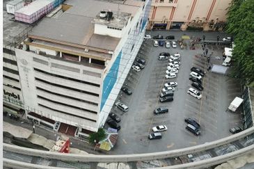 En Bloc Building @  Jln Imbi, Bukit Bintang, KLCC Located in the Golden Triangle of KL RM100 Mil