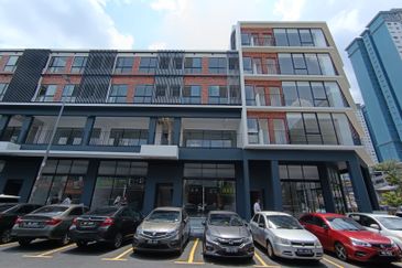 Taman Connaught (Taman Sri Cendikia)