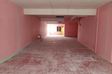 1st Floor Shop Office @ Bandar Damai Perdana For Rent