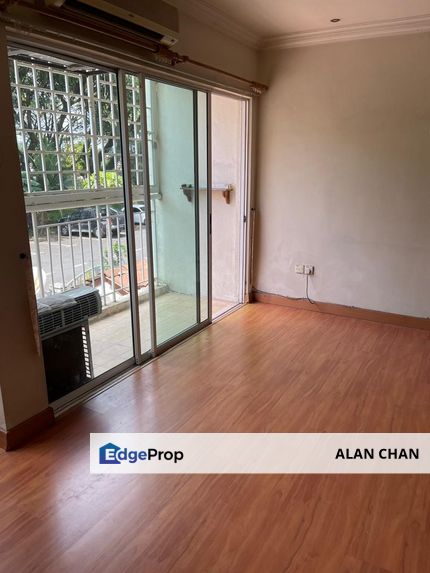 Taman Sungai Besi Indah Seri Kembangan near The Mines 3 Storey Townhouse, Selangor, Seri Kembangan