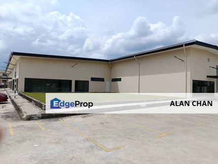 Taman Muda Bungalow Building, Warehouse Unit with Super-large parking lot For Rent, Kuala Lumpur, Ampang